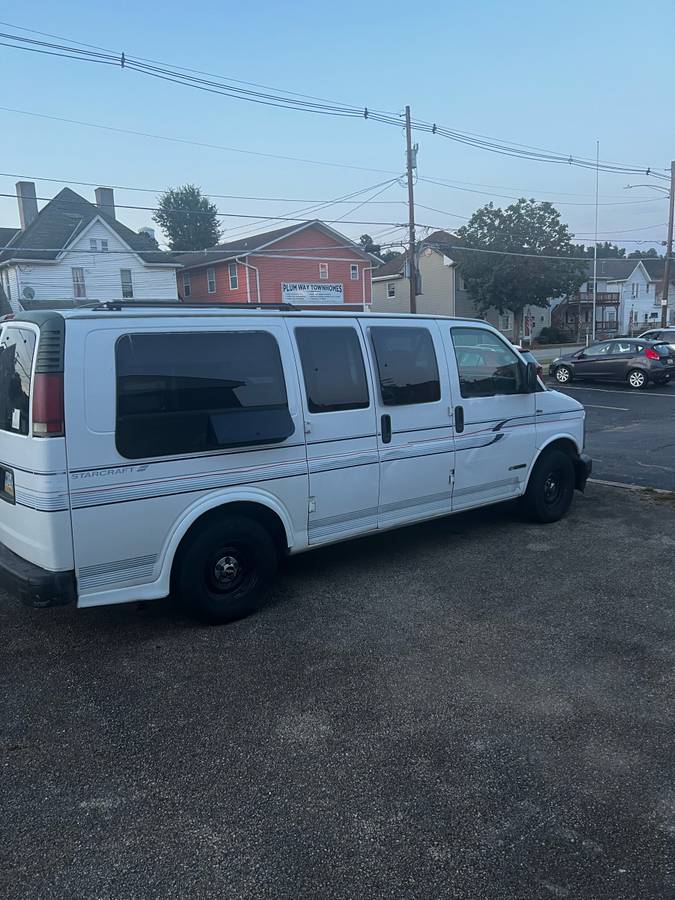 Chevy-express-1500-1996-white-2