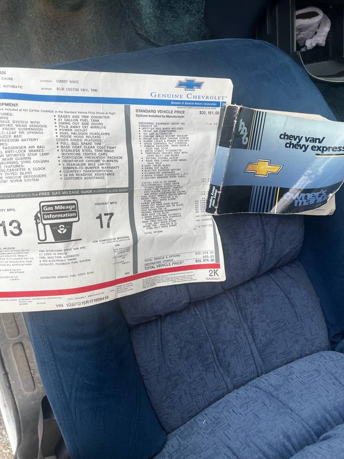 Chevy-express-1500-1996-white-4