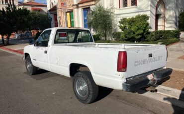 Chevy-express-2500-1989-white-1