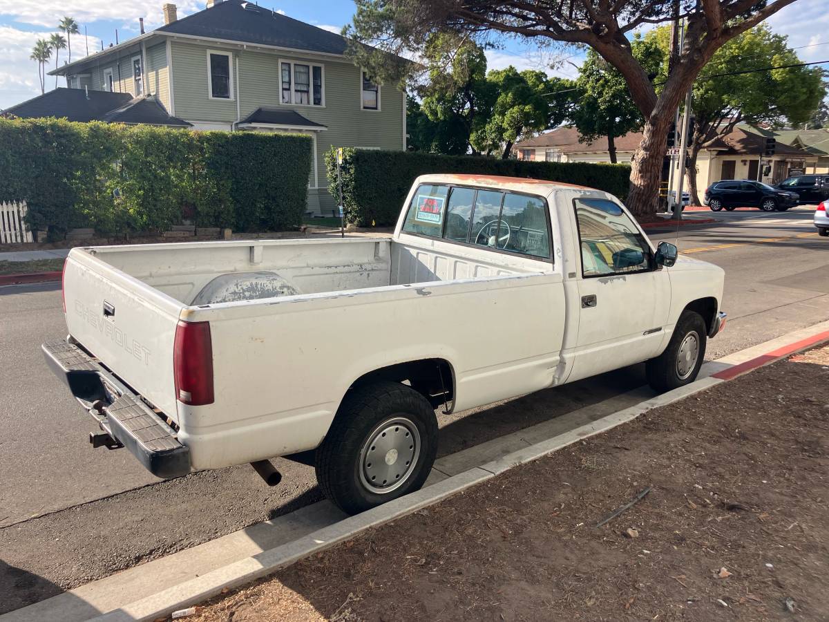 Chevy-express-2500-1989-white-2