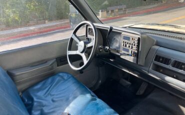Chevy-express-2500-1989-white-3