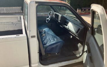 Chevy-express-2500-1989-white-4
