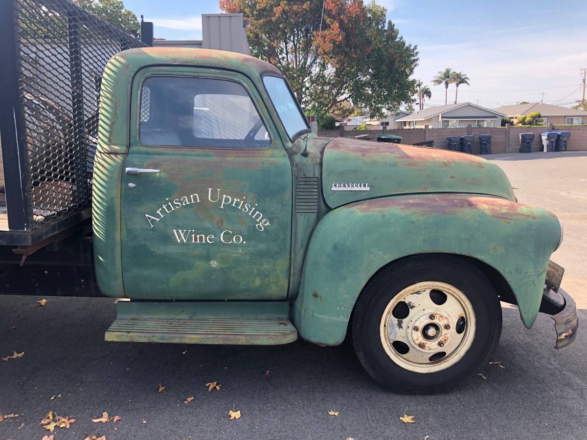 Chevy-flatbed-truck-1951-1