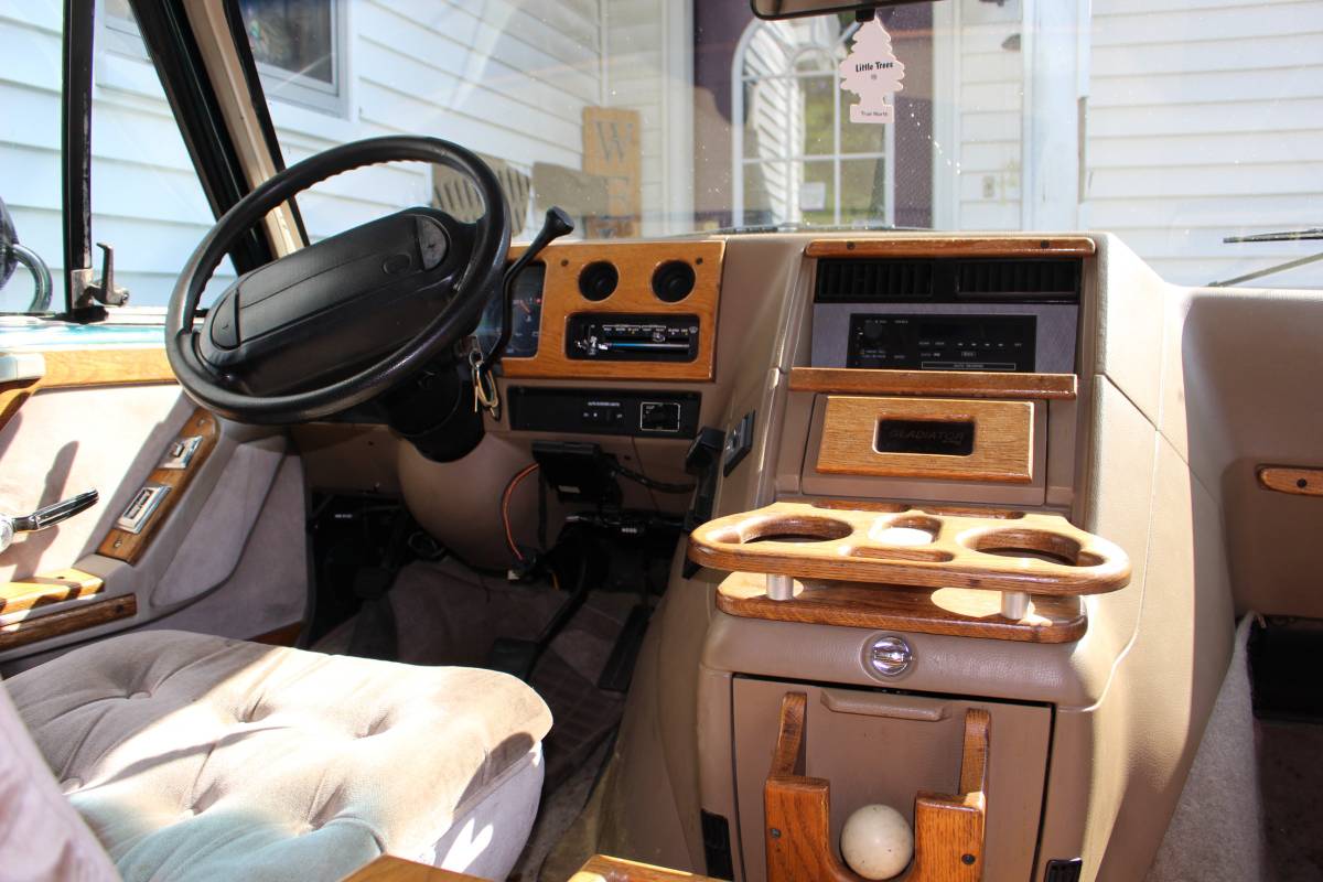 Chevy-g20-conversion-van-34ton-1995-green-37