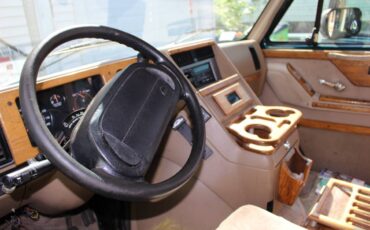 Chevy-g20-conversion-van-34ton-1995-green-38