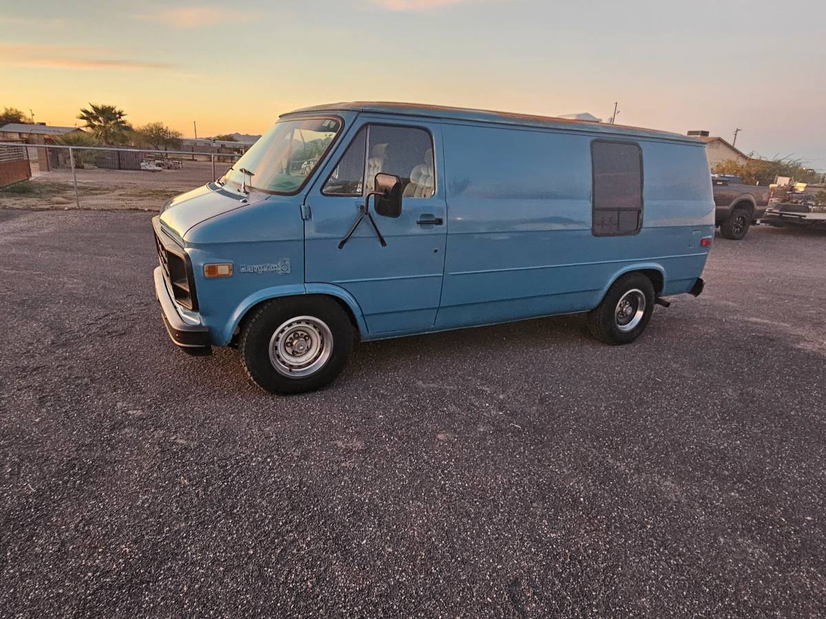 Chevy-g20-van-1978-blue-4