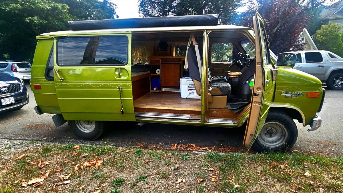 Chevy-g20-van-1986-10