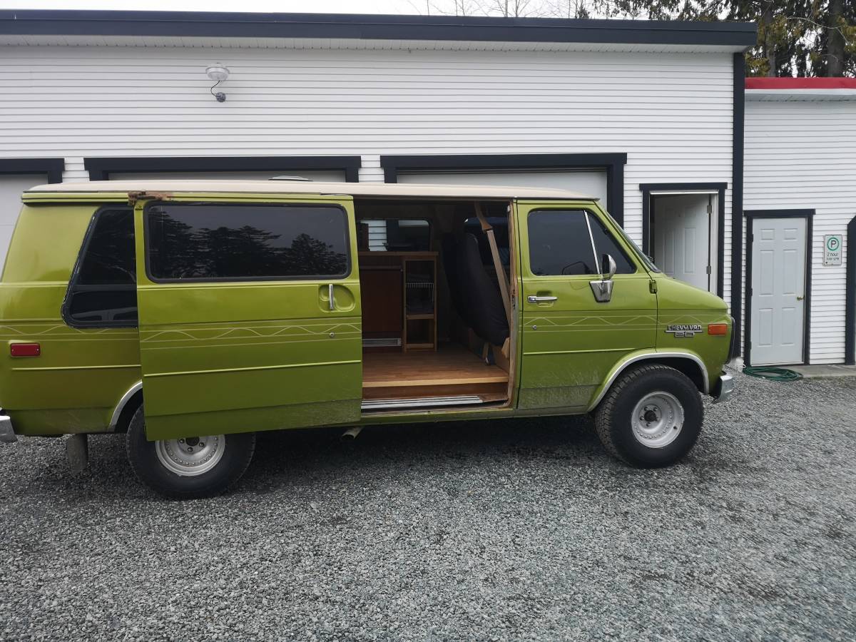 Chevy-g20-van-1986-11