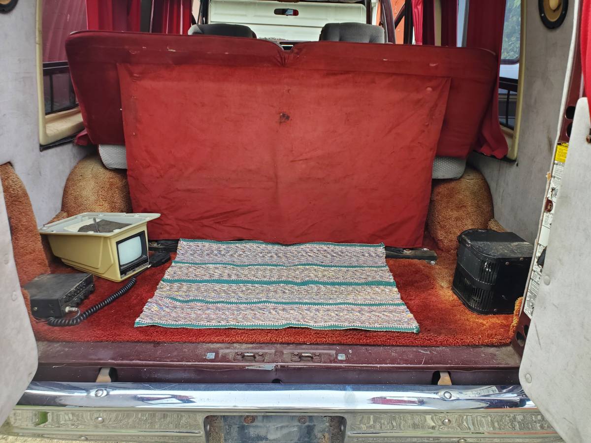 Chevy-g20-van-1987-3