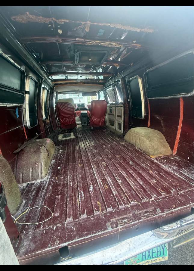 Chevy-g20-van-1988-brown-3