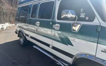 Chevy-g20-van-1993-white-2
