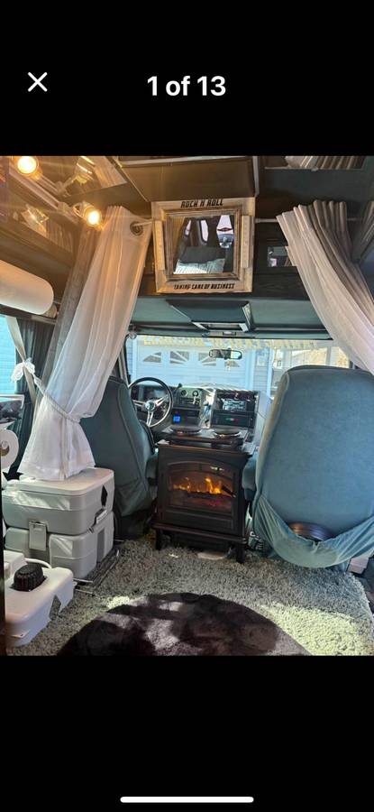 Chevy-g20-van-1993-white-8