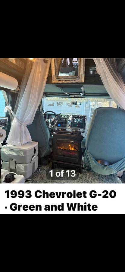 Chevy-g20-van-1993-white-9