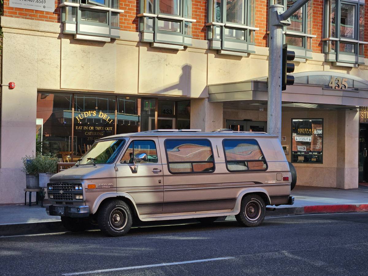Chevy-g20-van-1994-1