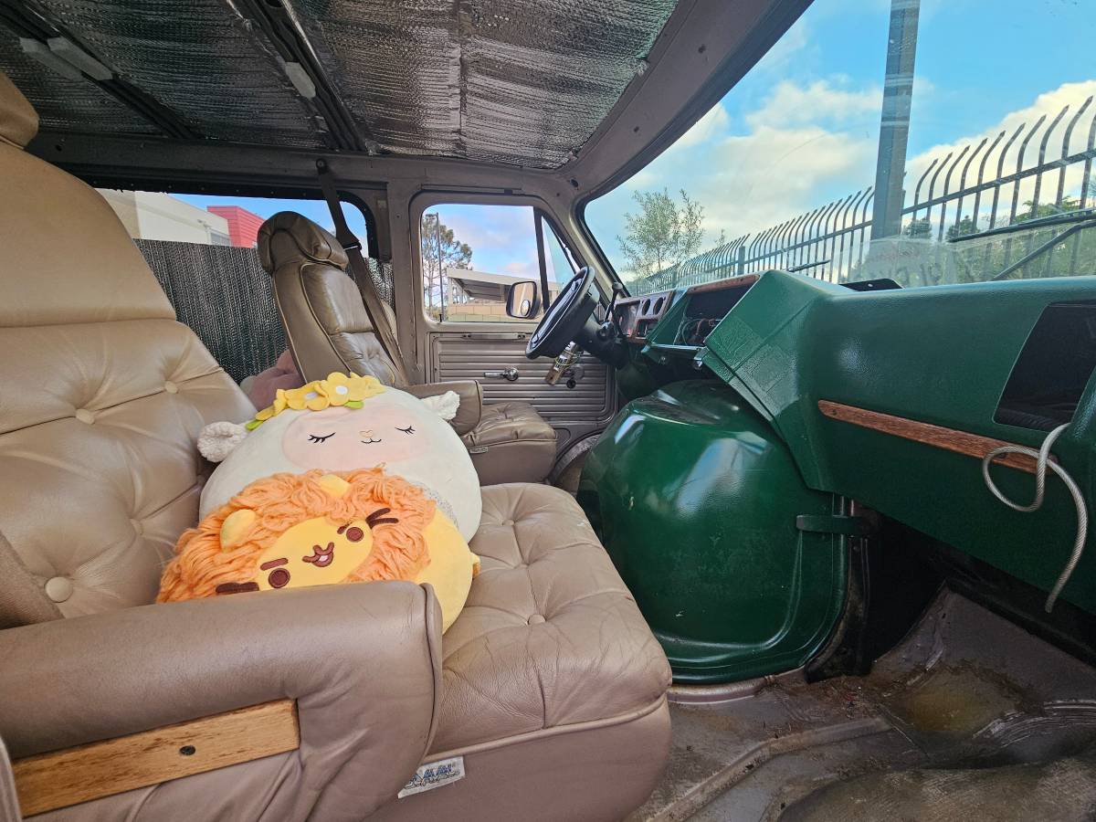 Chevy-g20-van-1994-3