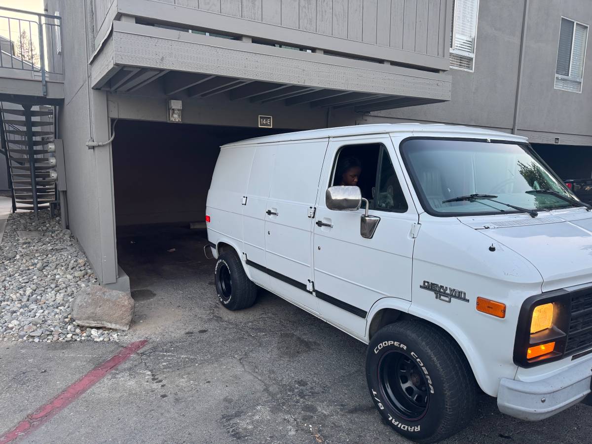 Chevy-g20-van-1994-6