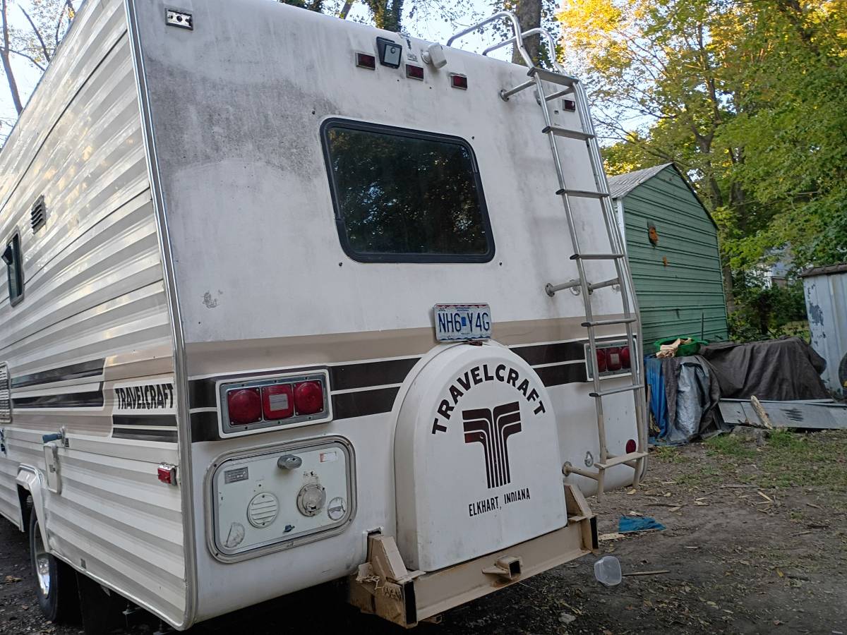 Chevy-g30-1983-13