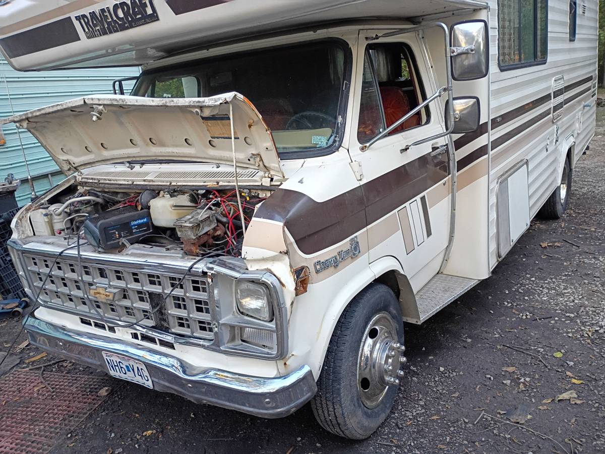 Chevy-g30-1983-17
