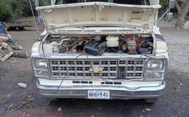 Chevy-g30-1983-18