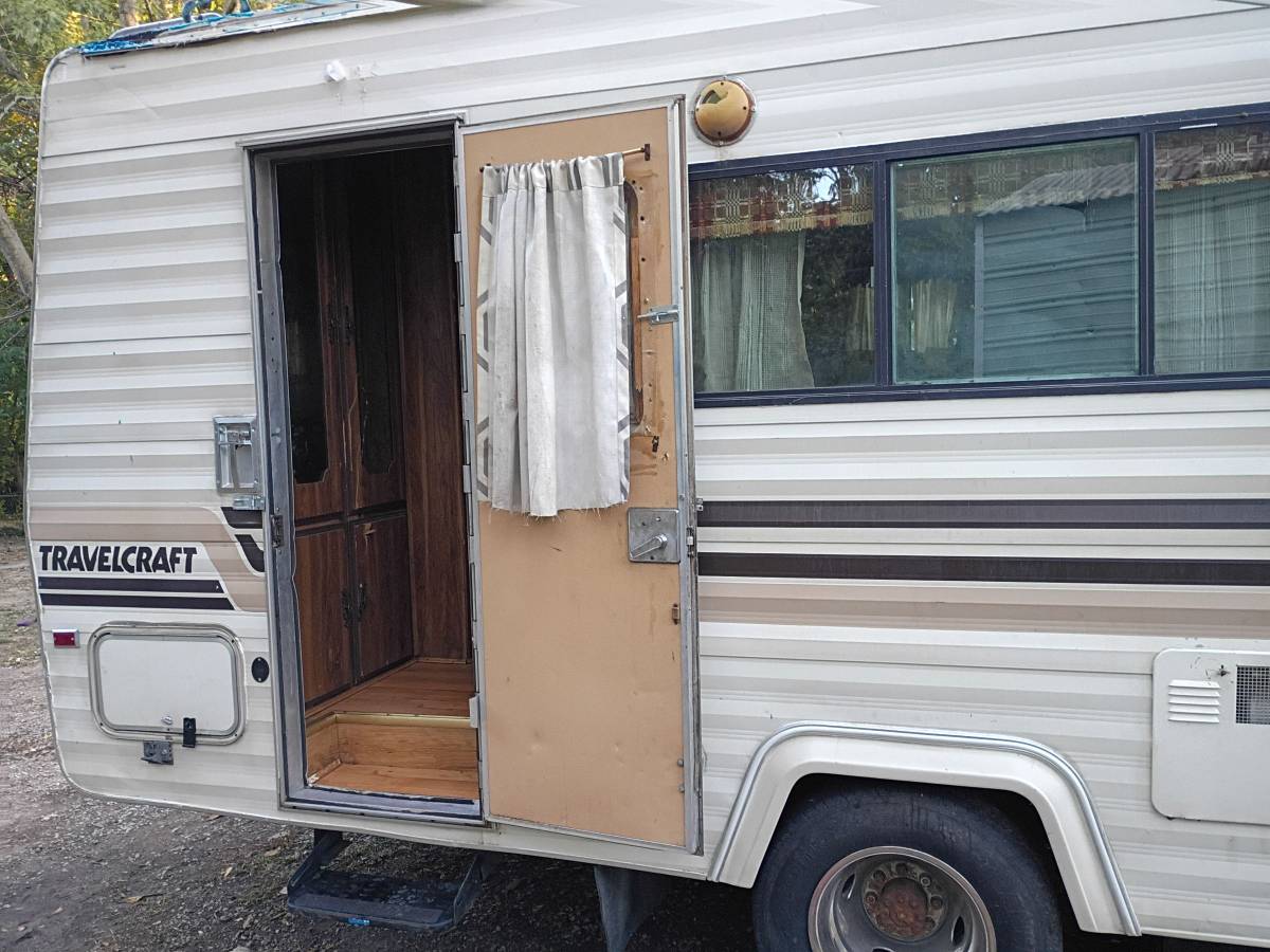 Chevy-g30-1983-4