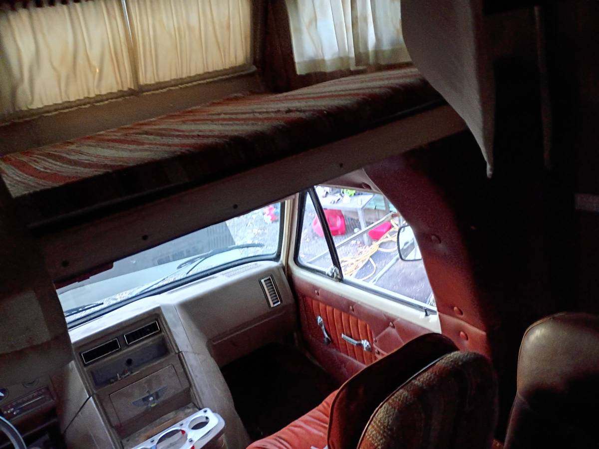 Chevy-g30-1983-6