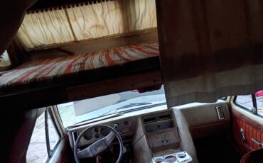 Chevy-g30-1983-7