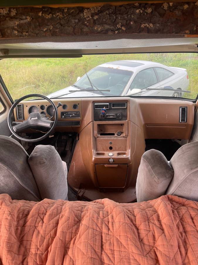 Chevy-g30-1988-10