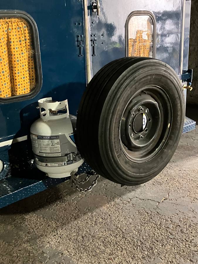 Chevy-g30-diesel-1991-blue-10