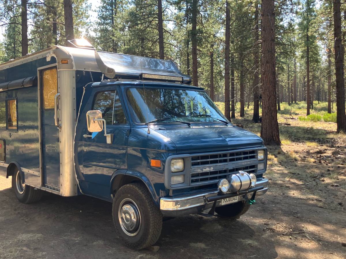 Chevy-g30-diesel-1991-blue-18