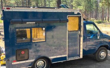 Chevy-g30-diesel-1991-blue-22
