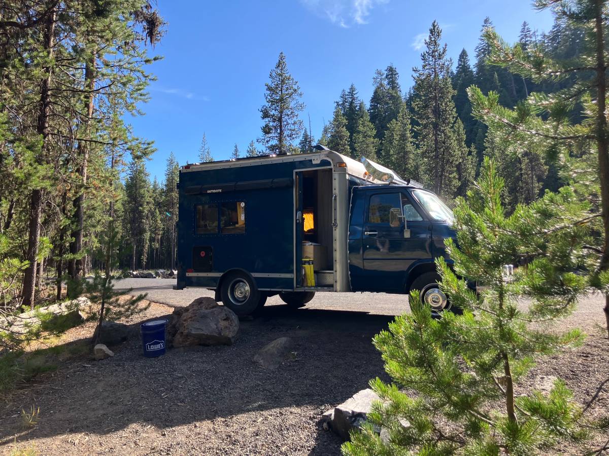 Chevy-g30-diesel-1991-blue-8