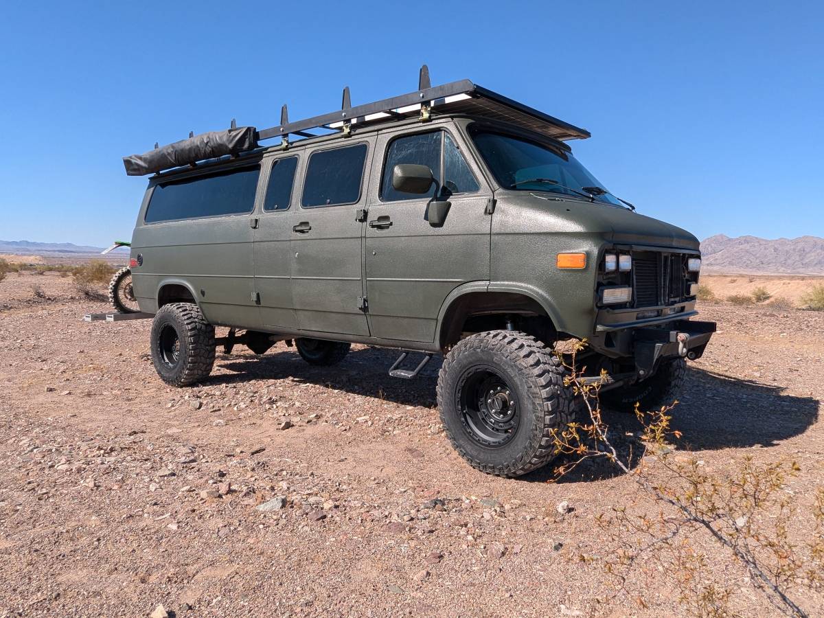 Chevy-g30-van-1995-10
