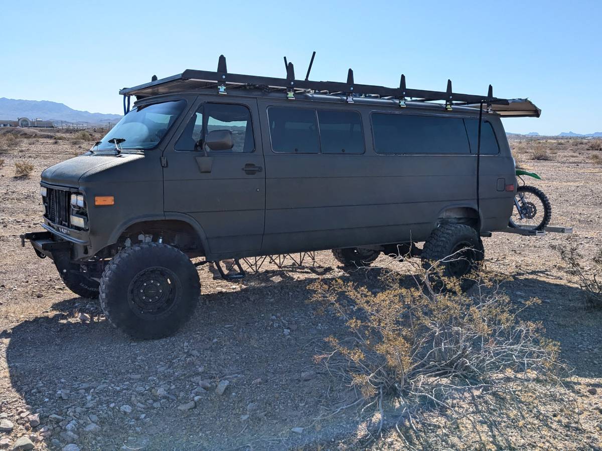 Chevy-g30-van-1995-11