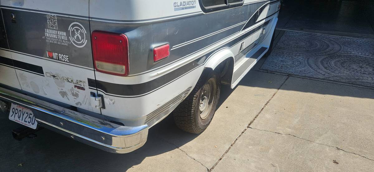 Chevy-gladiator-g-20-1994-custom-5