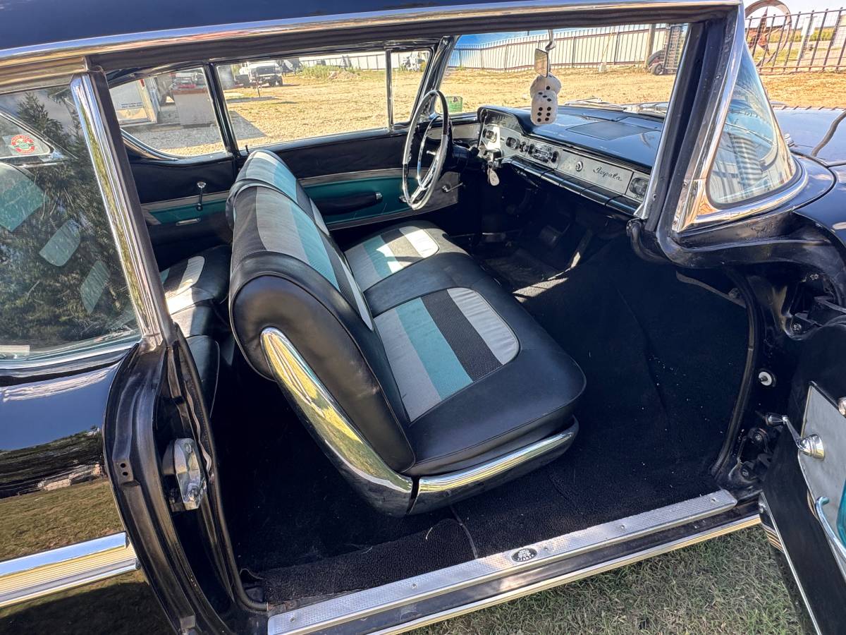 Chevy-impala-1958-black-11