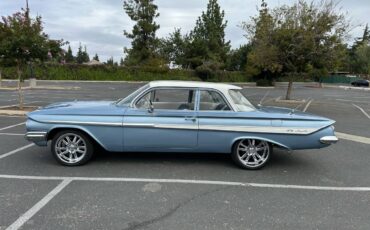 Chevy-impala-1961-blue-15