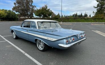 Chevy-impala-1961-blue-18