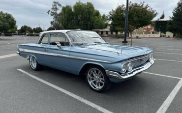 Chevy-impala-1961-blue-22