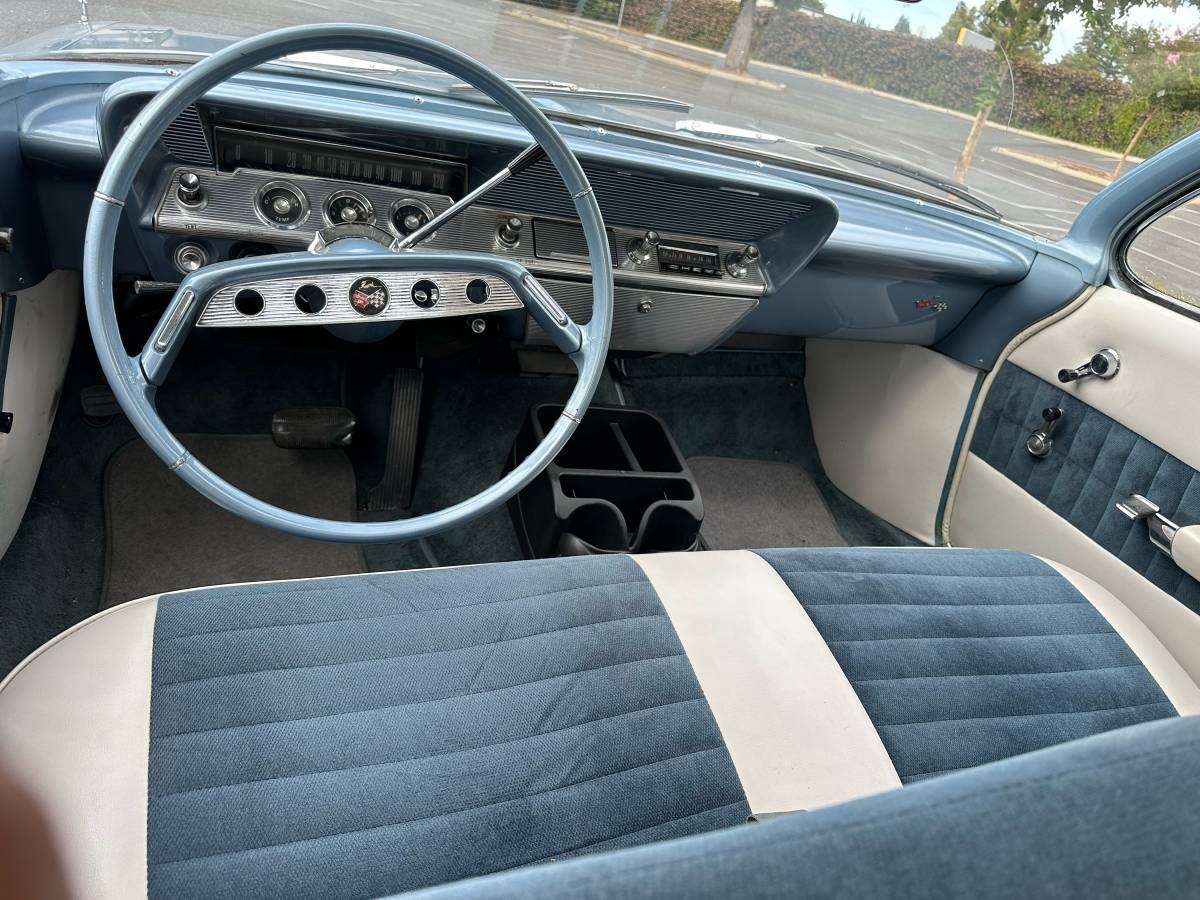 Chevy-impala-1961-blue-9