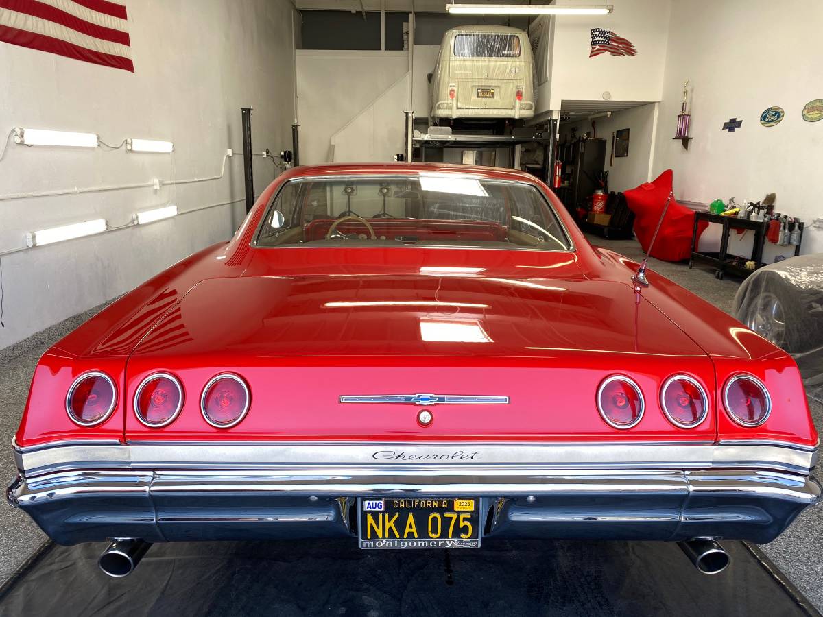 Chevy-impala-1965-red-12