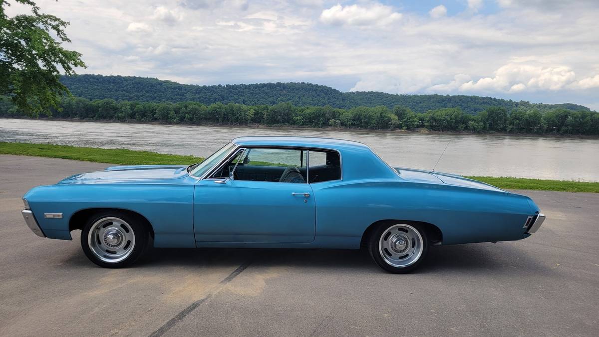 Chevy-impala-1968-blue-16