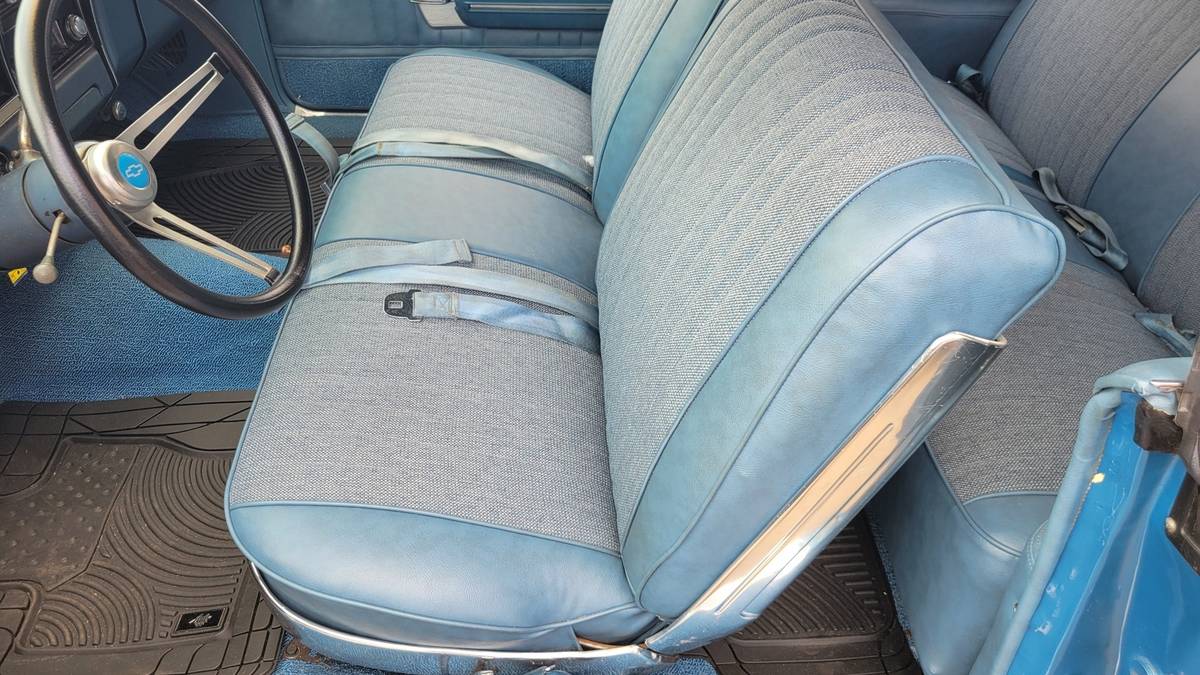 Chevy-impala-1968-blue-20