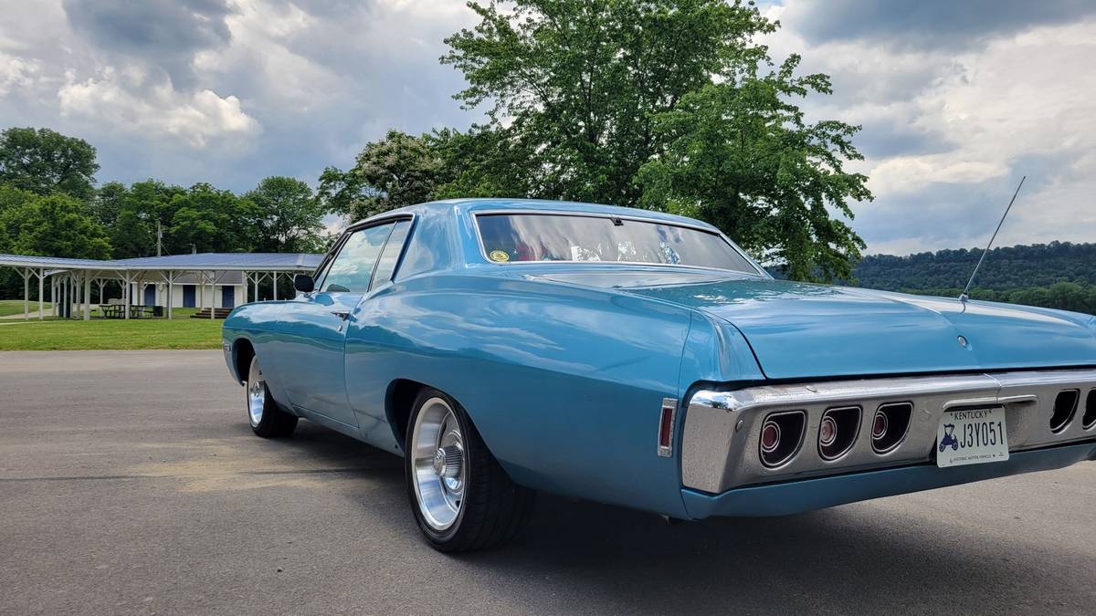 Chevy-impala-1968-blue-61