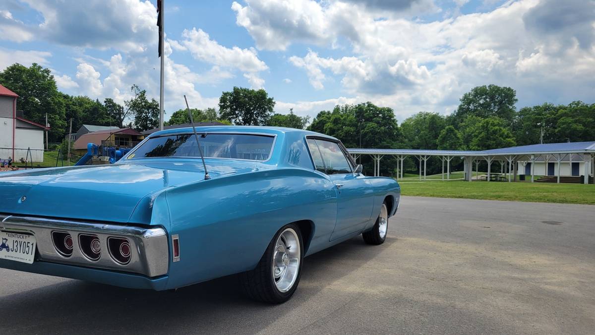 Chevy-impala-1968-blue-7