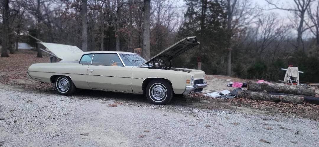 Chevy-impala-custom-350-1972-green-1