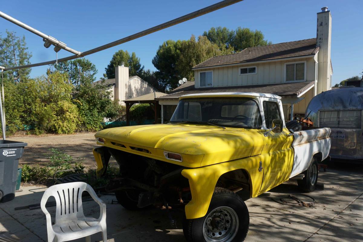 Chevy-k-20-4x4-pick-up-1963-yellow-9