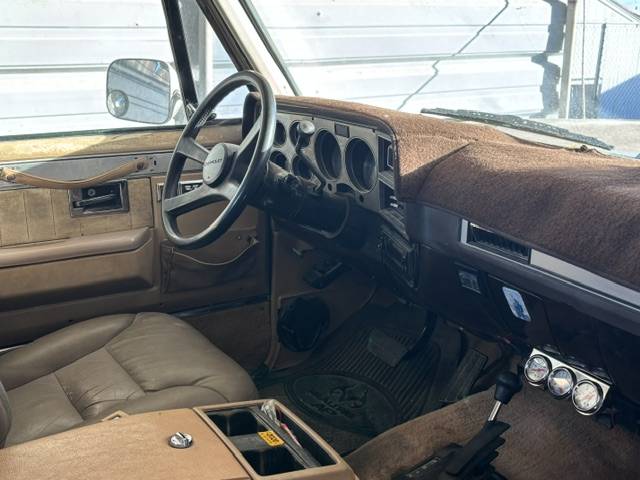 Chevy-k-5-blazer-1986-brown-2