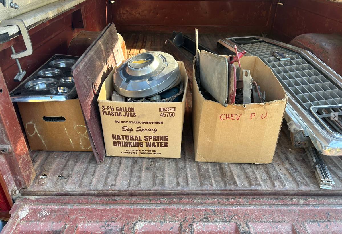 Chevy-k10-1970-brown-7