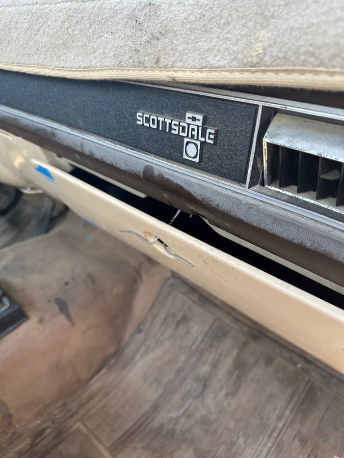 Chevy-k10-4x4-1984-yellow-11