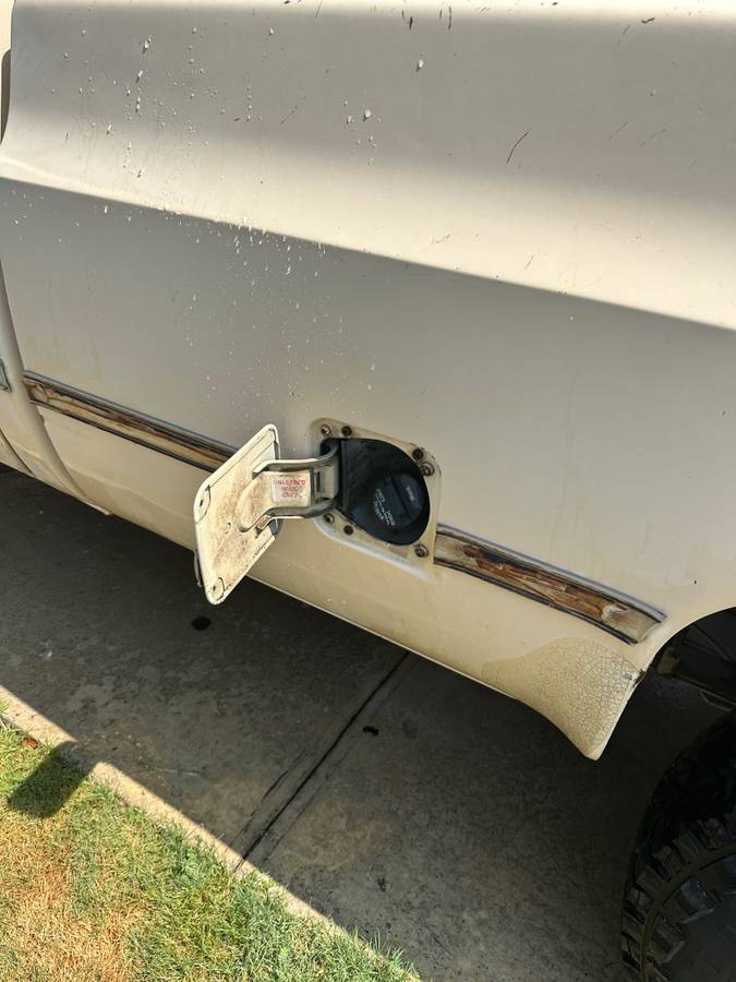 Chevy-k10-4x4-1984-yellow-18